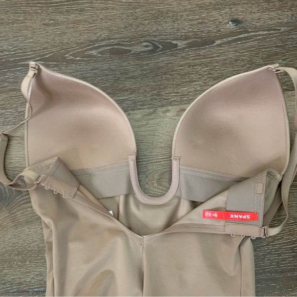 Spanx womens brown Plunge Low-Back Mid-Thigh Bodysuit L - Picture 8 of 11